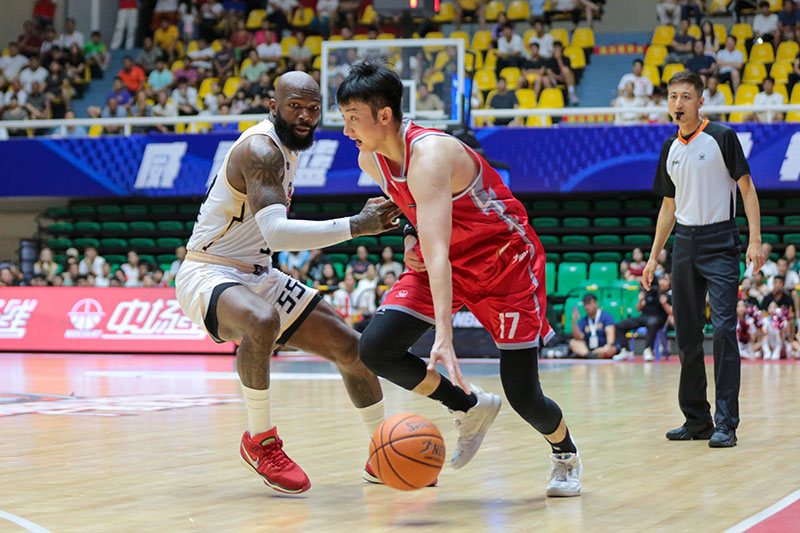 NBL常规赛第十二轮：广西威壮92-106主场不敌香港金牛，面对曾经的旧主琼斯砍下35分
